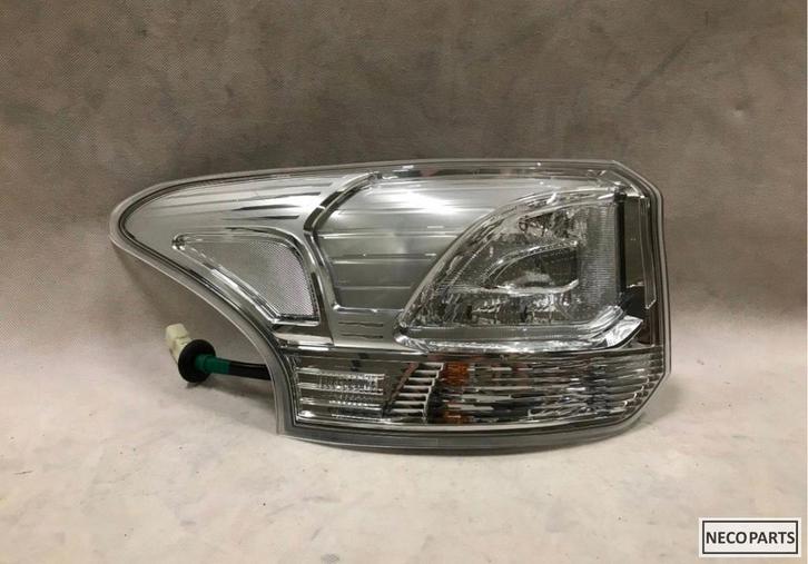 MITSUBISHI OUTLANDER III LED ACHTERLICHT ORIGINEEL, Auto-onderdelen, Verlichting, Mitsubishi, Gebruikt, Ophalen of Verzenden