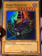 Yu-Gi-Oh! Dark Magician SYE 1st Edition Old US Print !, Verzenden, Zo goed als nieuw, Losse kaart, Foil