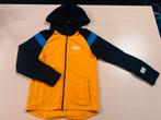 Vingino oranje zwart vest met rits maat 10/140, Verzenden, Trui of Vest, Zo goed als nieuw, Vingino