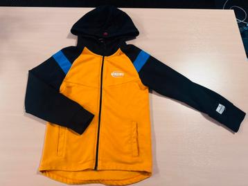 Vingino oranje zwart vest met rits maat 10/140 beschikbaar voor biedingen