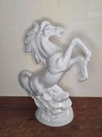 Porselein paard, Antiek en Kunst, Antiek | Porselein, Ophalen of Verzenden