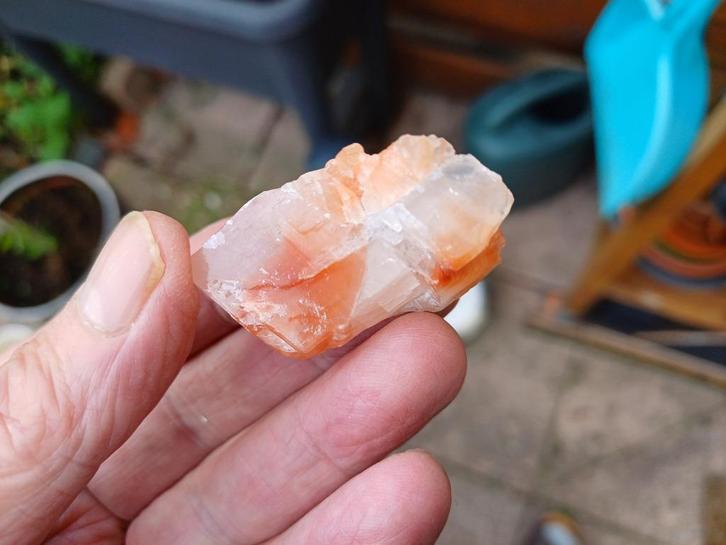 Rij217 Oranje Calciet Mexico #collectie #verzameling, Verzamelen, Mineralen en Fossielen, Mineraal, Ophalen of Verzenden