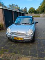 Mini 1.6 16V Cooper 2001 Grijs, Auto's, Voorwielaandrijving, 1025 kg, 15 km/l, 4 cilinders