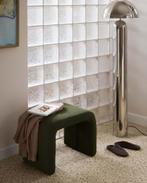 Westwing Penelope poef - groen bouclé, Huis en Inrichting, Minder dan 75 cm, Ophalen of Verzenden, Zo goed als nieuw, Stof