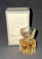 Volle parfum mini - Oscar de la renta + doosje, Ophalen of Verzenden, Zo goed als nieuw, Miniatuur, Gevuld