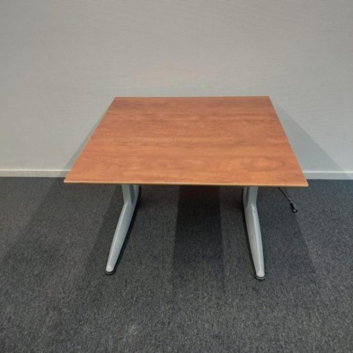 Zettoe bureau/ Schooltafel met slinger 90x80xH62-82cm, 13st, Huis en Inrichting, Bureaus, Gebruikt, Bureau, In hoogte verstelbaar