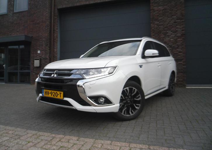 Mitsubishi Outlander2.0 PHEV ExecutiveEdition Plug-inHybride, Auto's, Mitsubishi, Bedrijf, Outlander, ABS, Achteruitrijcamera