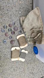 Oude naaiset voor legeruniform, Ophalen of Verzenden