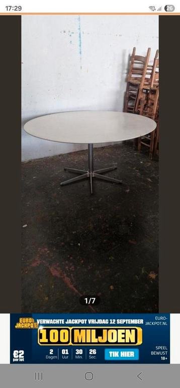 Fritz Hansen Eettafel Jaren 60 beschikbaar voor biedingen