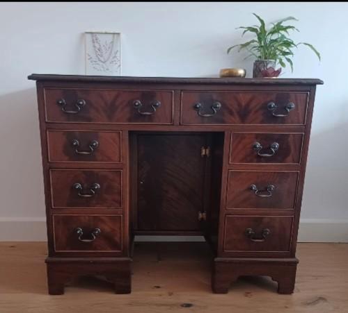 Klassiek antiek dames bureau, Antiek en Kunst, Antiek | Kantoor en Zakelijk, Ophalen