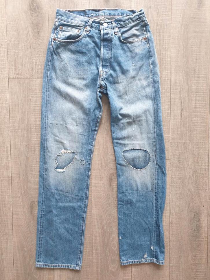 Levis Vintage Clothing 501 29, Kleding | Heren, Spijkerbroeken en Jeans, Zo goed als nieuw, Overige jeansmaten, Blauw, Ophalen of Verzenden