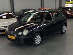 Volkswagen Polo 1.4-16V Athene Nieuwe APK NAP, Voorwielaandrijving, Gebruikt, Zwart, 4 cilinders