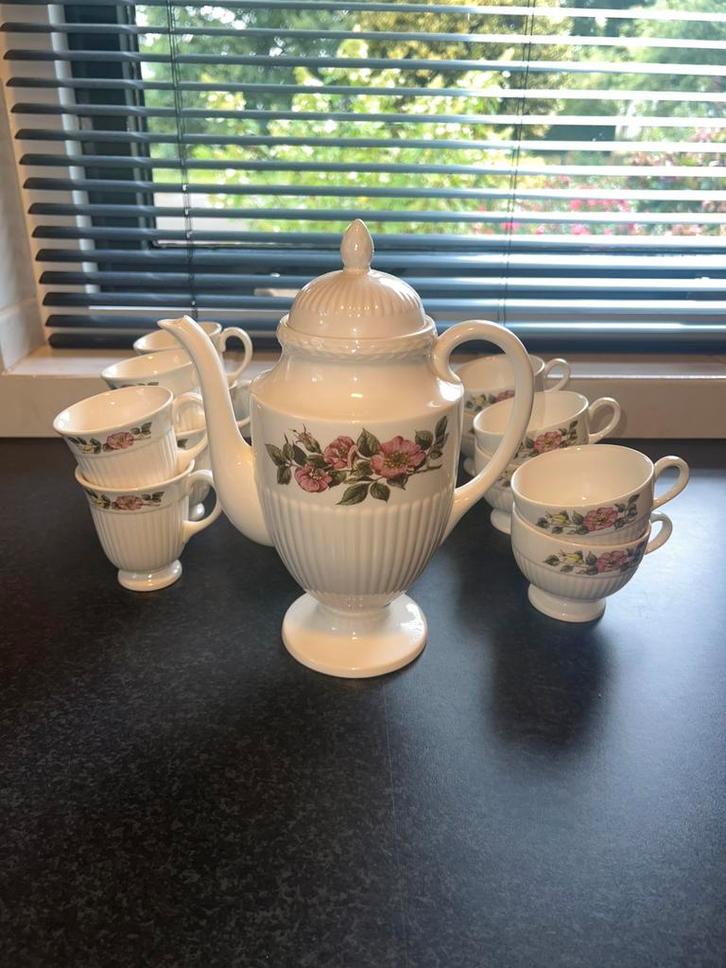 Wedgwood Briar Rose, Huis en Inrichting, Keuken | Servies, Zo goed als nieuw, Overige typen, Wedgwood, Porselein, Ophalen of Verzenden