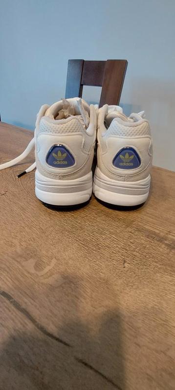 Adidas Yung-96 Dames Sneakers - Maat Onbekend beschikbaar voor biedingen