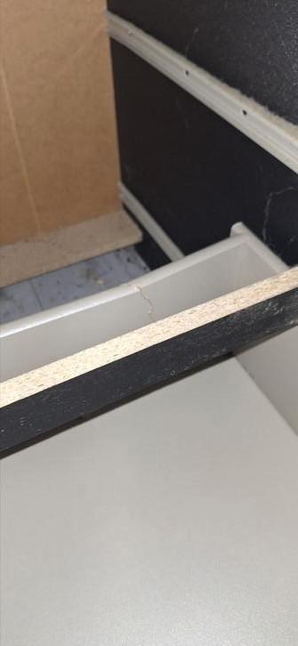 Ikea Malm ladekast zwart - afbeelding 4