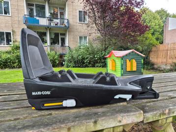 MaxiCosi Isofix base beschikbaar voor biedingen