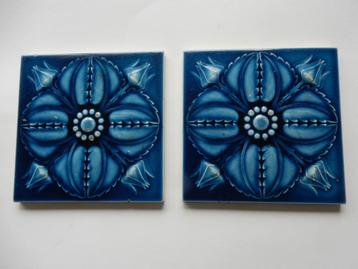 Art Nouveau / jugendstil relief  tegels  beschikbaar voor biedingen