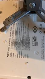 NEC beamer NP-UM301X – Ultra short throw + afstandsbediening, Audio, Tv en Foto, Beamers, Ophalen, Zo goed als nieuw