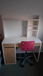 GRATIS 2x Ikea Bureau met stoel, Huis en Inrichting, Bureaus, Ophalen, Zo goed als nieuw