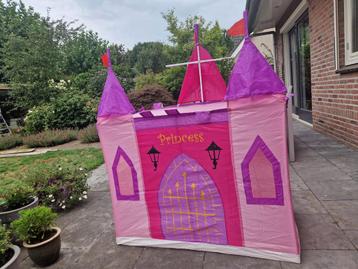 Speeltentje prinsessen beschikbaar voor biedingen