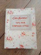 Cath Kidston Vintage style 2004 boekje, Gelezen, Cath Kidston, Ophalen of Verzenden, Borduren en Naaien