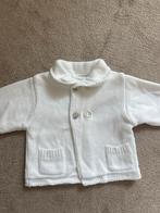 Wit babyvestje/ jasje maat 9/12 maanden van First, Gebruikt, First, Ophalen of Verzenden, Truitje of Vestje