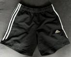 Adidas kort sportbroekje Maat S, Adidas, Zwart, Ophalen of Verzenden, Zo goed als nieuw
