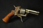 Antiek penvuur revolver Liège, Ophalen of Verzenden, Landmacht
