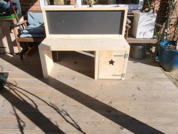 Kinderbureau krijtbord steigerhout  beschikbaar voor biedingen