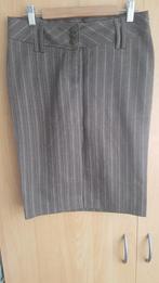 Elegante rok, maat xs, Kleding | Dames, Rokken, Bruin, Ophalen of Verzenden, Zo goed als nieuw, Knielengte