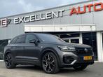 Volkswagen Touareg 3.0 TSi 4MOTION R|Pano, Auto's, Volkswagen, Te koop, Zilver of Grijs, Geïmporteerd, 5 stoelen