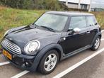 Mini (r56) 1.6 75pk 2010 Zwart, Voorwielaandrijving, 74 pk, 4 cilinders, 4 stoelen