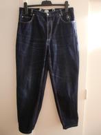 Prachtige Jeans broek met bij 1 zak leuke kleine sterretjes., Verzenden, Zo goed als nieuw, Blauw, W30 - W32 (confectie 38/40)