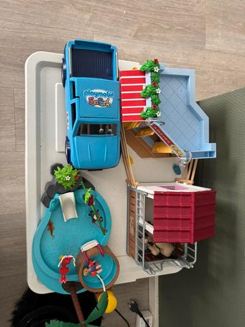 Hele tas vol playmobil. €50 beschikbaar voor biedingen