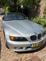 BMW Z3 1.9 Roadster AUT 1997 Grijs, Auto's, BMW, Zwart, Cabriolet, Leder, 1200 kg
