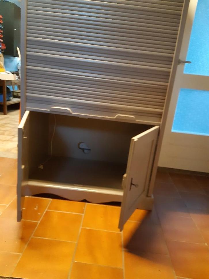 degelijke zware computerkast met rolluik, Huis en Inrichting, Kasten | Roldeurkasten en Archiefkasten, Gebruikt, Minder dan 100 cm