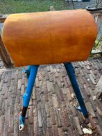 Gym Bok, Ophalen, Gebruikt, Bruin, Materiaal