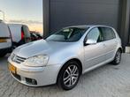 Volkswagen Golf 1.4 5dr TOUR Airco|Cruise|Navi|PDC|Stoelverw, Voorwielaandrijving, Stof, Zwart, 4 cilinders