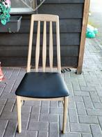 Te koop 4 mooie stoelen van Deense afkomst, Huis en Inrichting, Ophalen, Zo goed als nieuw