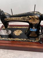 Te koop mooie antieke  Singer naaimachine, Ophalen