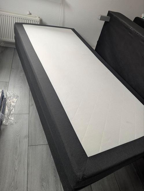 Boxspring bed 1 persoon 90x200, Huis en Inrichting, Slaapkamer | Boxsprings, Gebruikt, 90 cm, 200 cm, Eenpersoons, Grijs, Ophalen