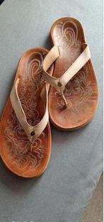 Olukai Paniolo slippers mt. 40 Beige, Slippers, Beige, Olukai, Ophalen of Verzenden