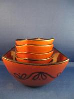 Retro keramiek pindasetje, schaal en 5 bakjes., Verzamelen, Retro, Ophalen of Verzenden, Huis en Inrichting