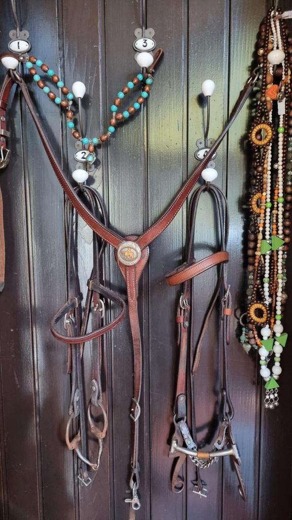 Divers tuigage western hoofdstellen etc, Dieren en Toebehoren, Paarden en Pony's | Hoofdstellen en Tuigage, Nieuw, Western, Ophalen of Verzenden