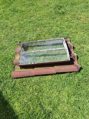 vintage dakraam uit jaren 30 woning beschikbaar voor biedingen
