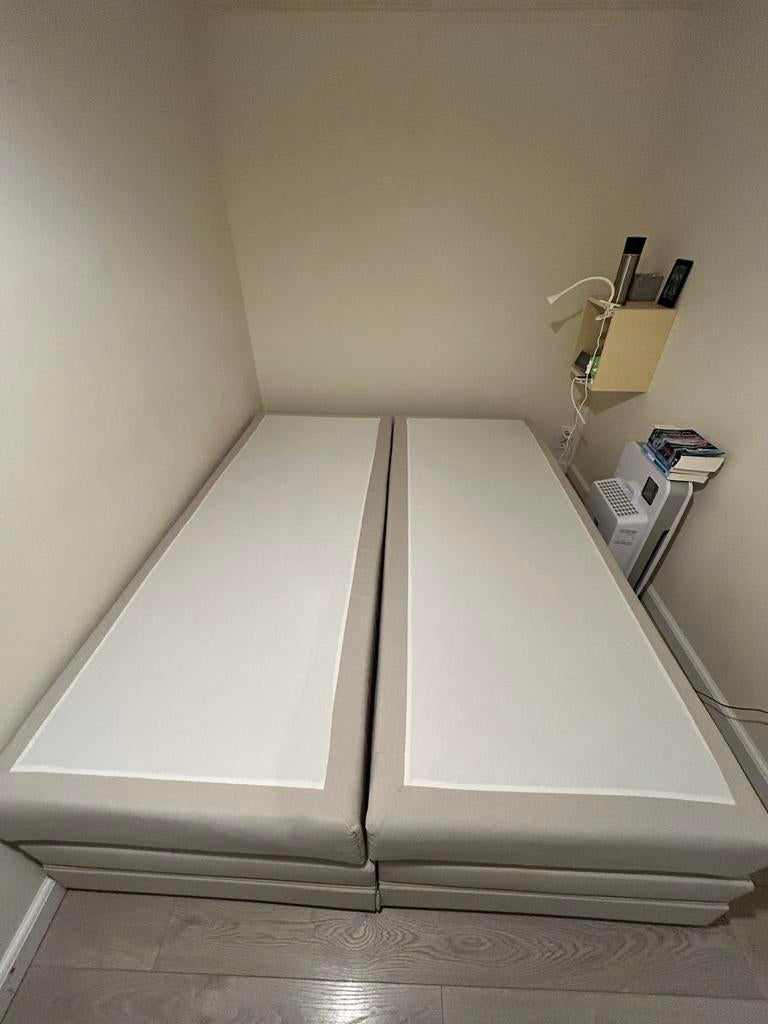 Boxspring met matrassen en topper  160x200 Zo goed als nieuw, Wit, Tweepersoons, Ophalen of Verzenden, Zo goed als nieuw