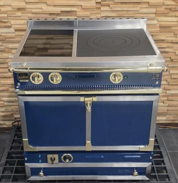 Luxe Fornuis La Cornue 80cm blauw Keramische Coupe de Feu beschikbaar voor biedingen