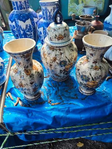 Vintage Keramische Vazen en Pot beschikbaar voor biedingen