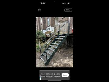 Stalen trap beschikbaar voor biedingen