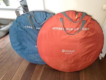 Twee drie persoons  dubbeldaks popup  tentjes  beschikbaar voor biedingen